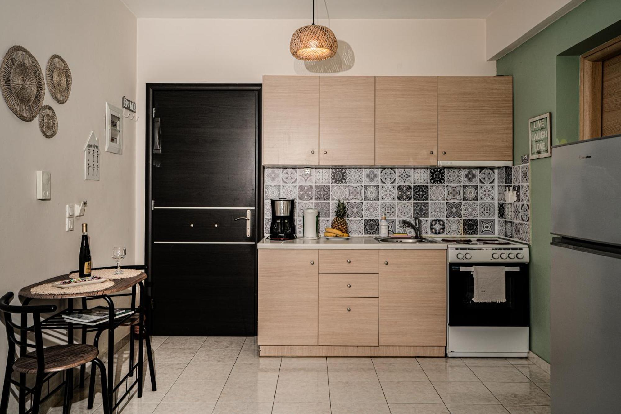 Sunny Central Studio Закинтос Екстериор снимка